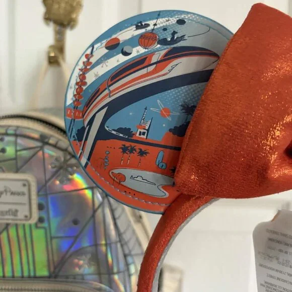 NWT/USED Disneyland's Tomorrrowland Bundle - Picture 3 of 11